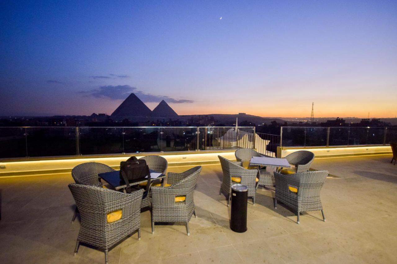 New Pyramid Quen Hotel Cairo Exterior photo