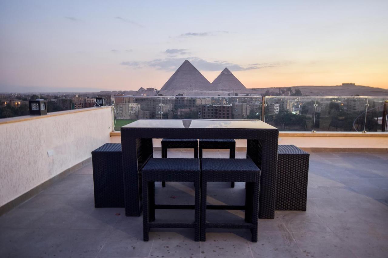 New Pyramid Quen Hotel Cairo Exterior photo