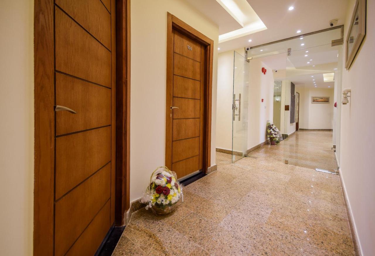 New Pyramid Quen Hotel Cairo Exterior photo